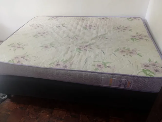 Colchão bom vendo