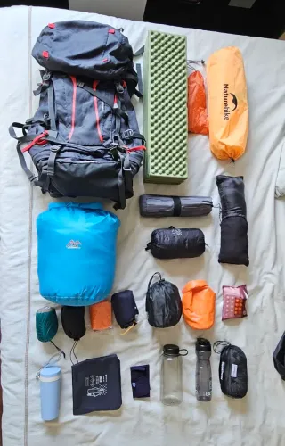 Mochila cargueira italiana Ferrino 48 litros.
