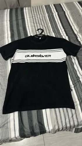 Lote de roupas masculinas Chronic, Lacoste, Quiksilver e Town & Country