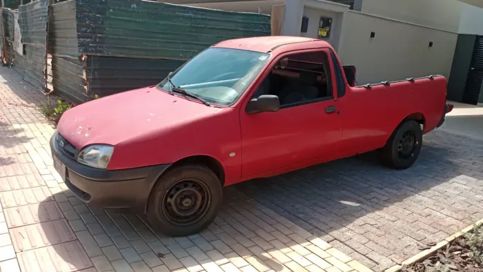 Ford Courier 1.6 L/ 1.6 Flex 2011