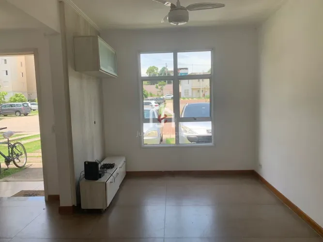 Sobrado com 3 dormitórios sendo 1 suíte no condomínio Wonder Condominium Park em Pindamonh