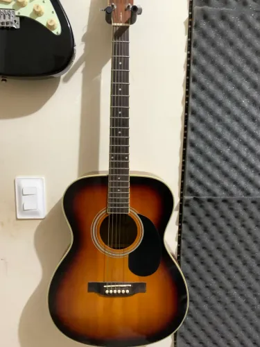 Vendo Violão, Guitarra e Baixo