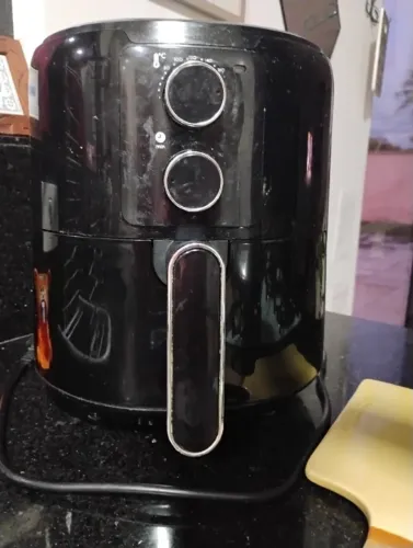 Airfryer funcionando porém enferrujada