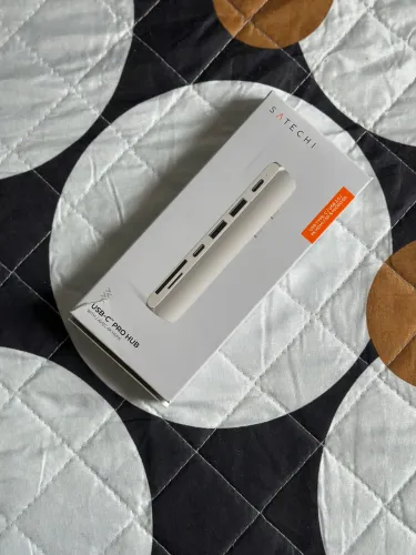 Adaptador de hub USB-C para carregador USB-A/Micro SD/SD/USB-C - Satechi