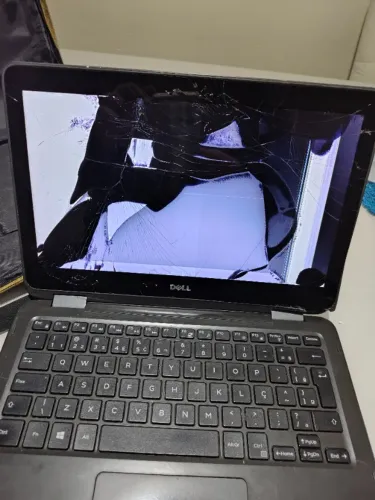 Notebook Dell Inspiron 11 3000 2-in-1 - Para Uso de Peças