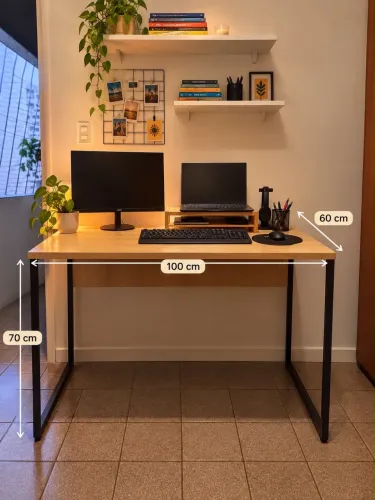 Mesa de escritório industrial - MDF com pés de ferro