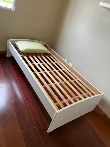 CAMA SOLTEIRO BRANCA
