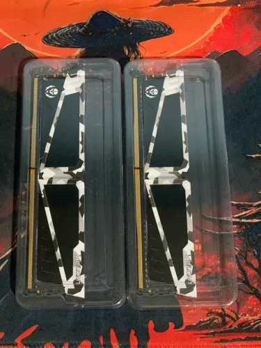 Memória RAM 8x2 16G DDR4 3000mhz