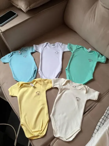 Roupas de bebê 