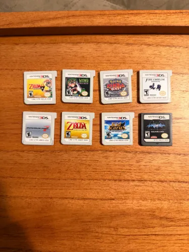 Lote com 8 jogos de Nintendo 3DS e DS