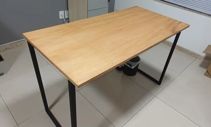 Mesa de escritório industrial 1,10 X 60