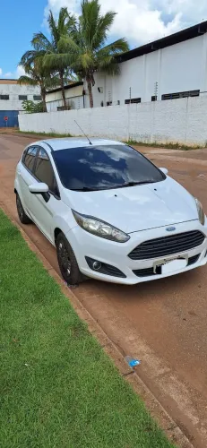 Ford Fiesta 1.5 16V Flex Mec. 5P 2014