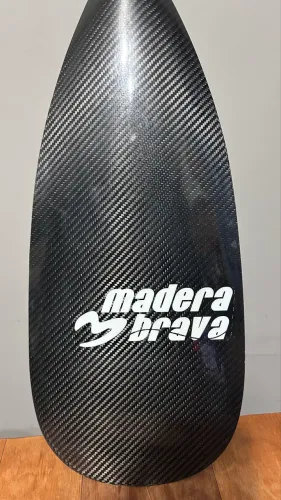 Remo de Leme para canoa havaiana em carbono