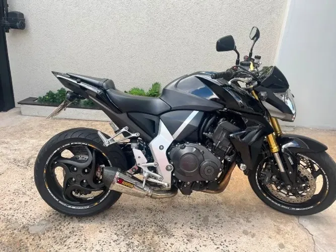 Segundo dono, motocicleta em ótimo estado