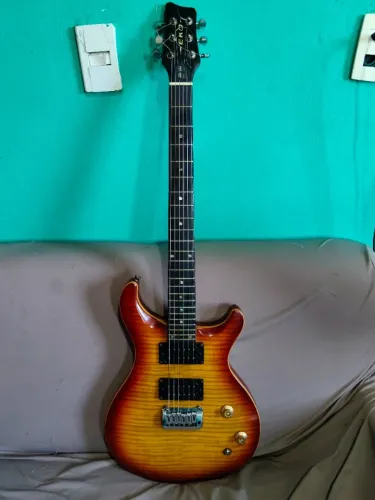 Guitarra Eko esitlo PRS (detalhes na descricao)