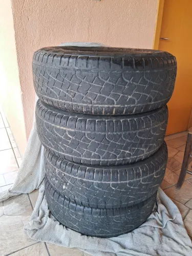 04 pneus 265/70R16