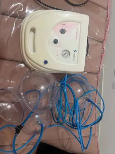 Equipamentos de estetica / Pump up vacuodermo e vapor de ozonio