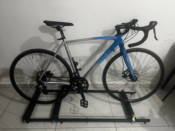 Bike Speed Audax Ventus 500 + rolo treino dinâmico