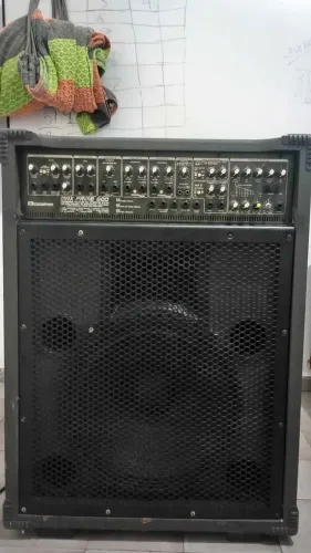 Caixa de som amplificadora CICLOTRON 800W