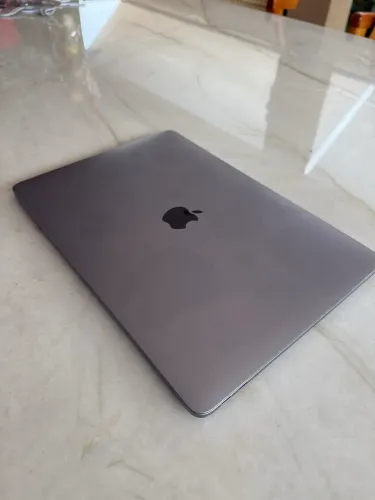 macbook pro i7 2017