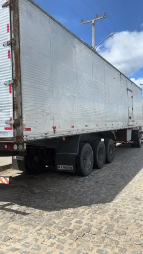 Carreta BAÚ RANDON  