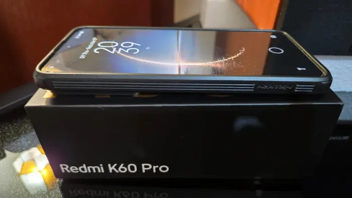 (Usado) Smartphone Xiaomi Redmi K60 Pro 5G, Snapdragon 8 Gen 2, 12GB RAM + 256GB, Tela 2k