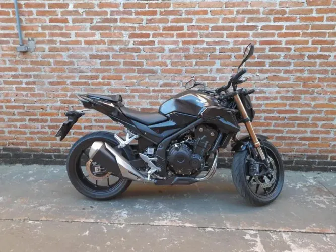 HONDA CB 500F 2023