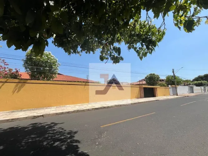 Casa com 4 dormitórios para alugar, 400 m² por R$ 30.000,00/mês - Ininga - Teresina/PI