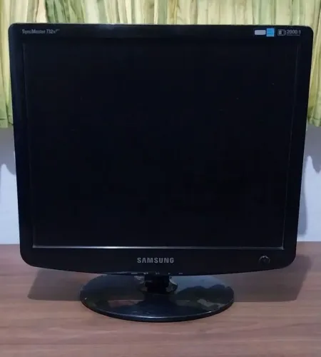 Monitor 17