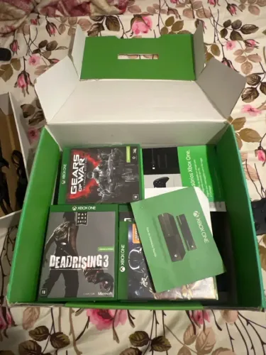 Xbox one semi novo! Aceito troca por tablet