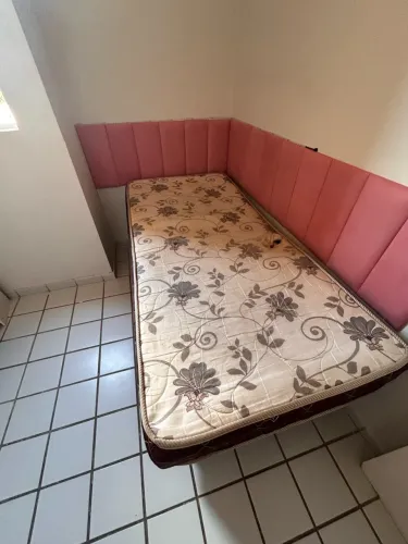 CAMA DE SOLTEIRO COM COLCHÃO