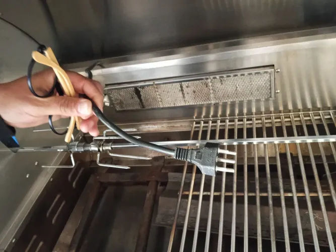 Churrasqueira inox marca evol semi nova usada poucas vezes