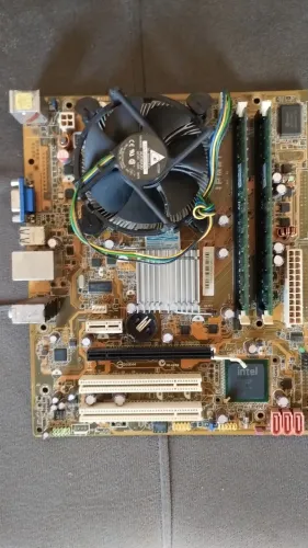Placa mãe com Defeito 775 Não sei o defeito