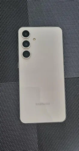 Samsung s24Fe