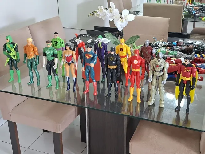 COLEÇÃO 35 BONECOS MARVEL e DC 30cm
