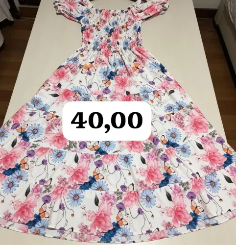Vestidos semi novos