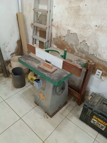 Tupia de bancada invicta