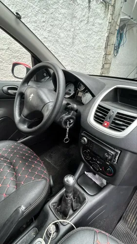 Peugeot 207 XR 1.4 Flex 8V 3P 2013