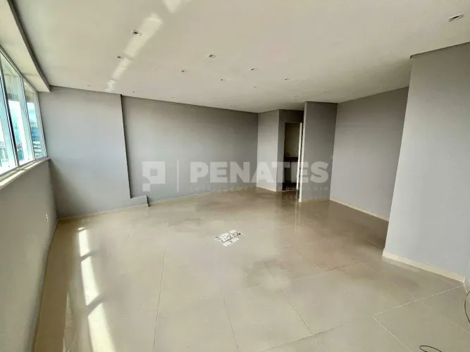 Sala Comercial no CTC Corporate Tower Center com 31,88m2 disponível para locação.