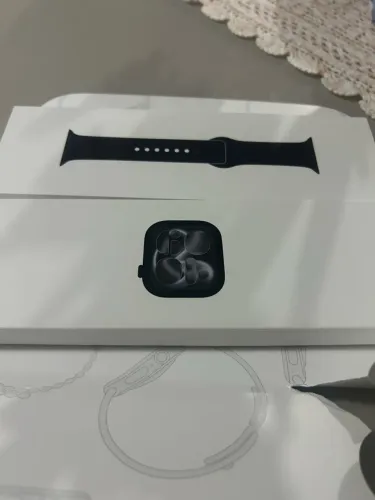 Apple Watch 11 42mm jet black Al black gps