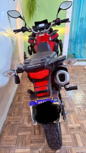Moto de garagem