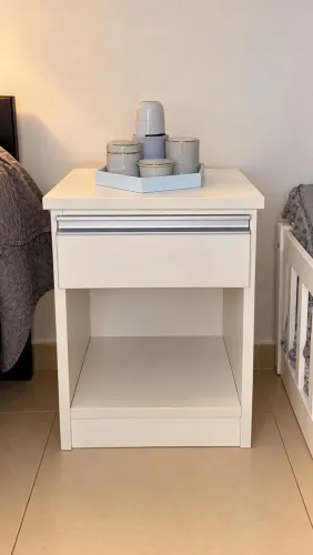 Mesa de Cabeceira Branca