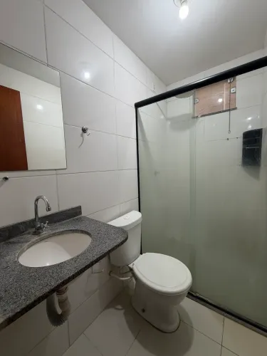 Aluga-se apartamento 2.000