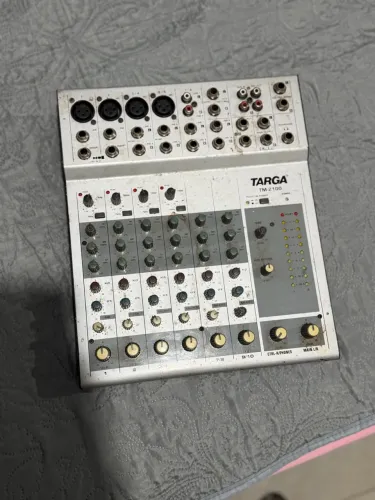 Mesa de som targa