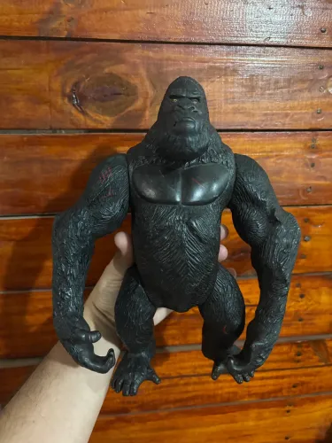 Boneco King Kong antigo.