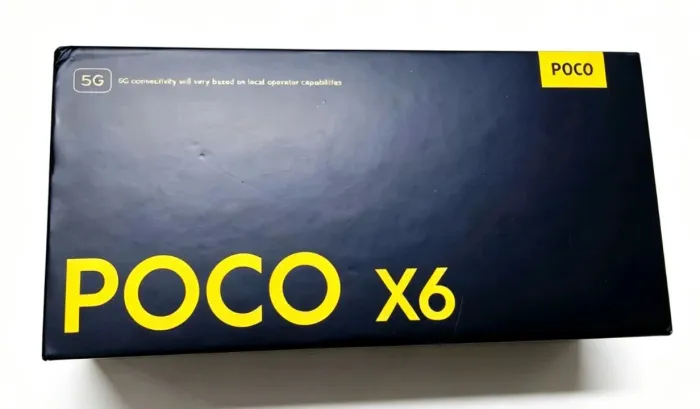 POCO FONE 12 GB RAM 260 GB ROM - EXELENTE ESTADO
