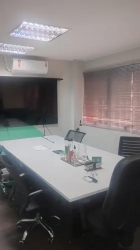 mesa para reuniões