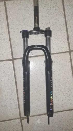 Suspensão absolute