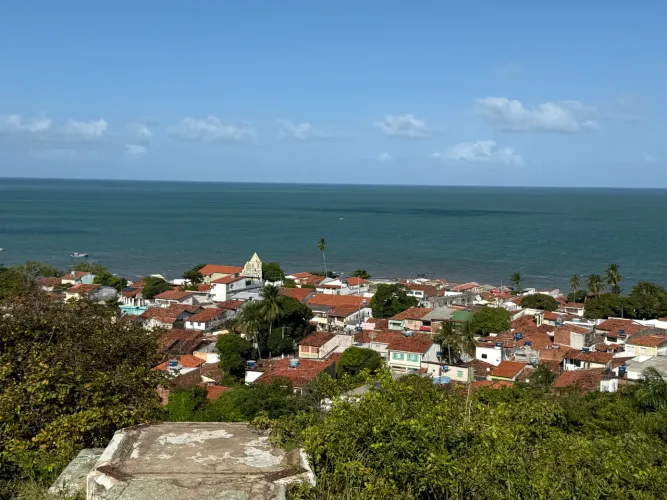 Terrenos no centro da praia de ponta de pedras