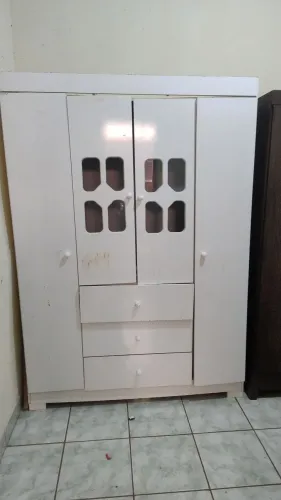 Doação de guarda roupa